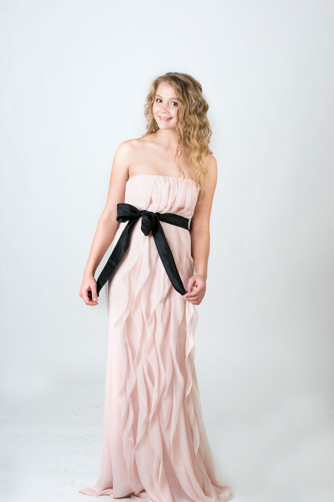 Платье нежно-розовое