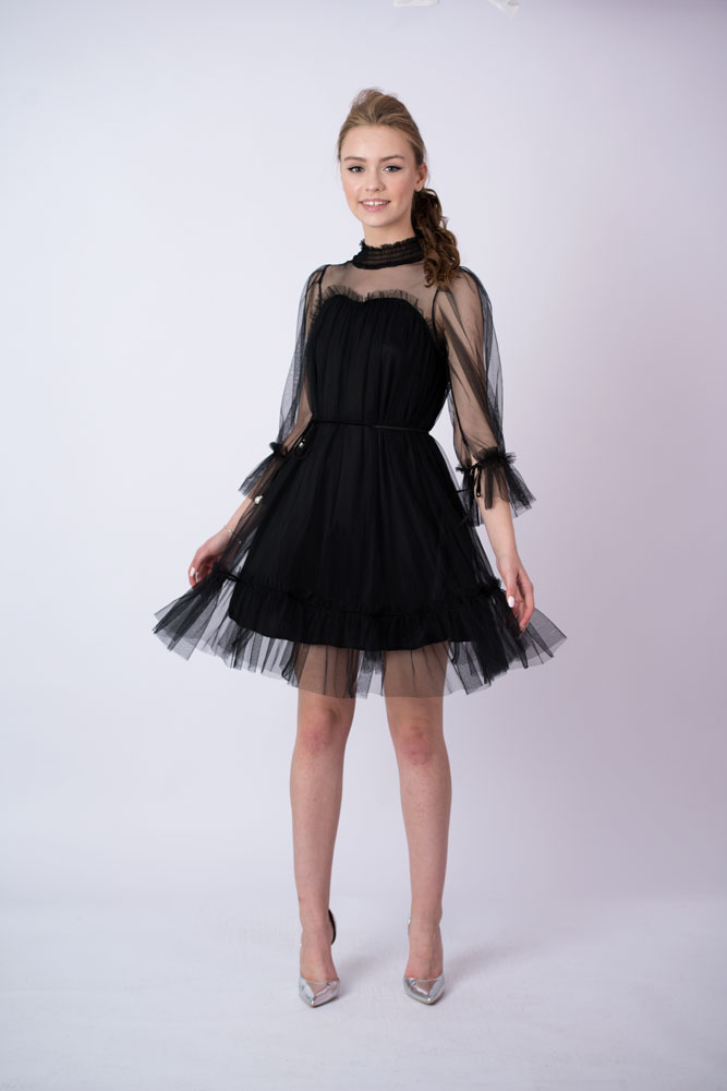 Черное воздушное платье