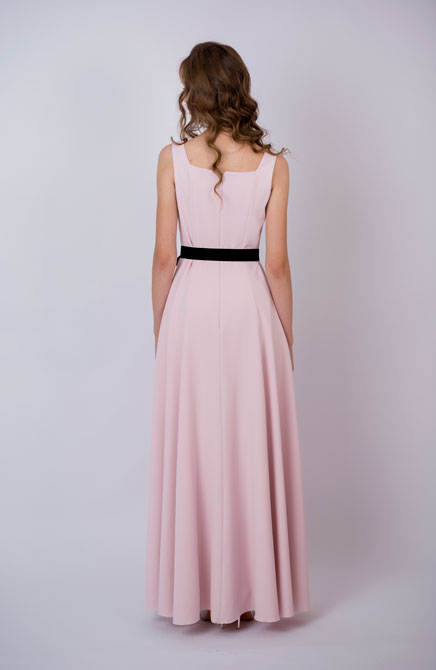 Элегантное розовое платье макси