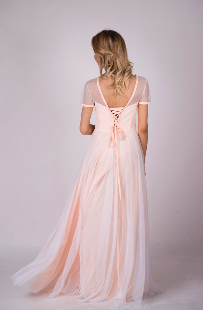 Платье персиковое воздушное в пол